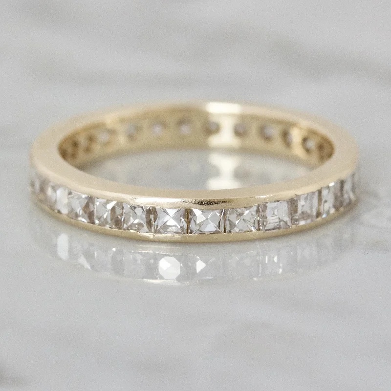 men’s wedding rings in gold-Tamara